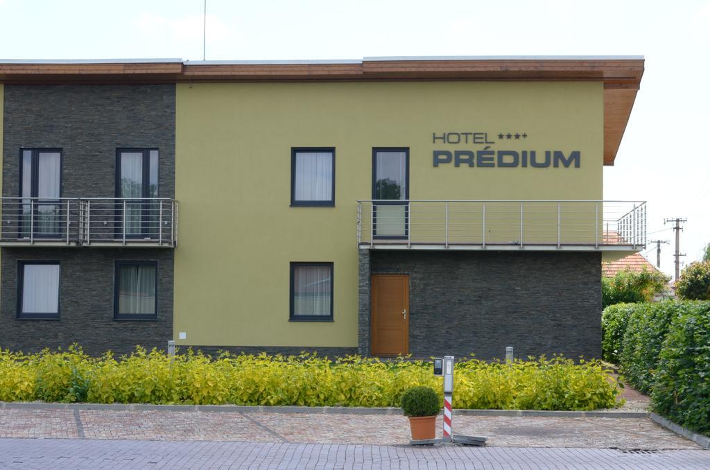 Hotel Predium Vráble المظهر الخارجي الصورة